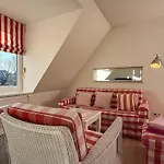 Schoenes-wohnen-am-suedstrand-fewo-5 Apartment *