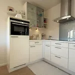 Schoenes-wohnen-am-suedstrand-fewo-5 Apartment