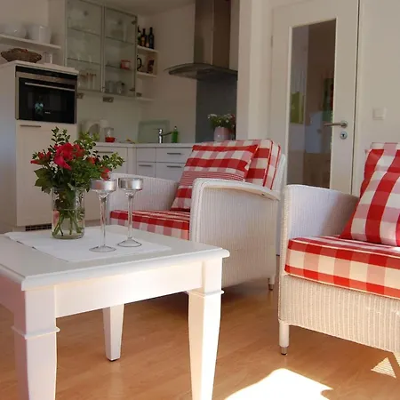 Schoenes-wohnen-am-suedstrand-fewo-5 Apartmán